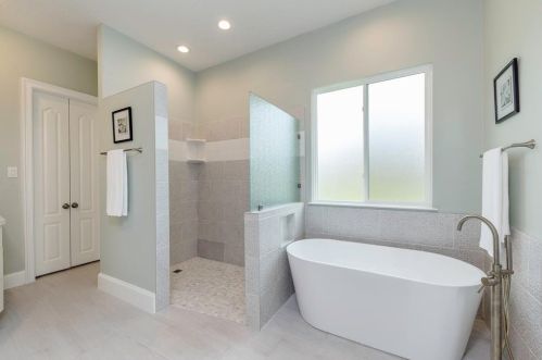 32630 Waterworth Ct, Fulshear TX 77441-4366 exterior