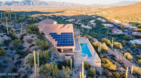 3653 Foxes Meadow Dr, Tucson, AZ 85745-5110