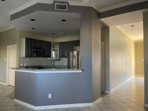 532 Alcalde St, Dallas TX  75246-1368 exterior