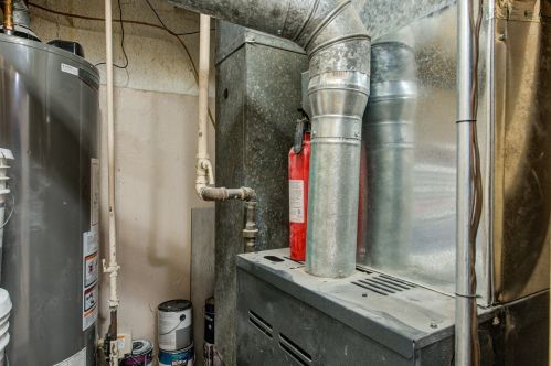 2959 Washtenaw Ave, Chicago IL 60645-3210 exterior