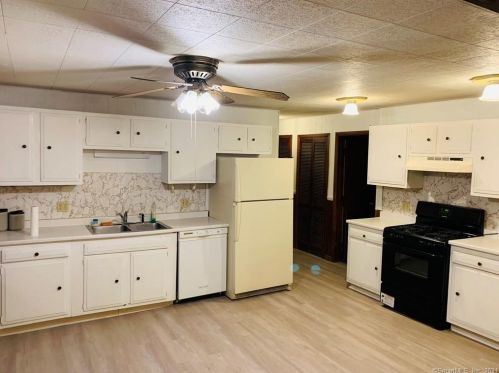 44 Wilcox St, New Britain CT 06051-1209 exterior