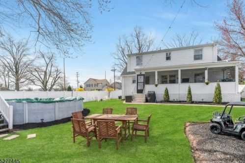 15 Harding Ave, Clark NJ 07066-2544 exterior