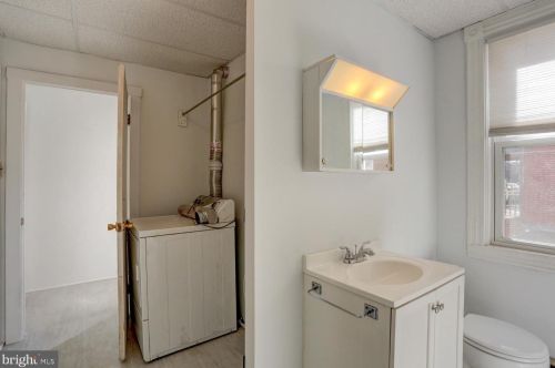 222 Reservoir St, Lancaster PA 17602-3147 exterior