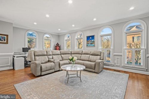 1544 Hampton Hill Cir, Mc Lean VA  22101-6021 exterior