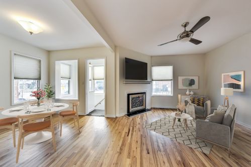 5201 Magnolia Ave, Chicago, IL 60640-2200