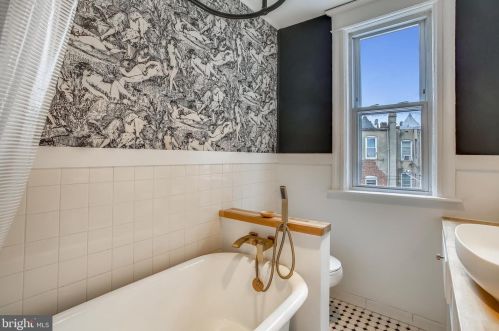 1020 Spring Rd, Washington DC  20010-1420 exterior