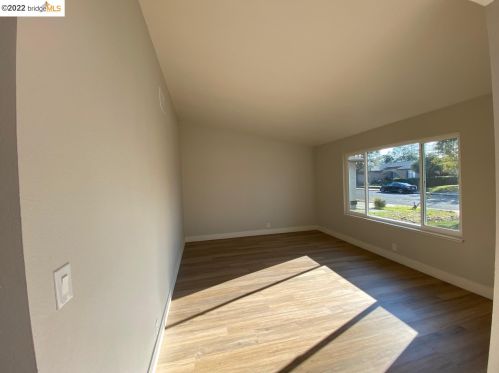 1834 Elkwood Dr, Concord CA  94519-1122 exterior