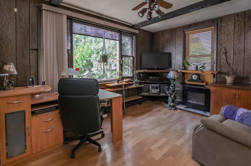 541 Plainfield Ave, Milwaukee, WI 53207-5150