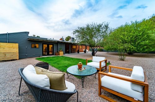 4122 Holmes St, Tucson AZ 85710-3149 exterior