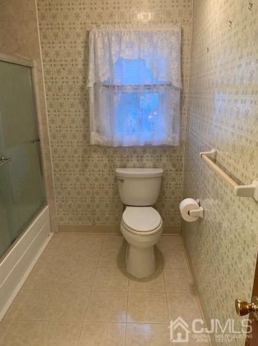 1470 Greenwood Dr, Piscataway NJ 08854-2039 exterior