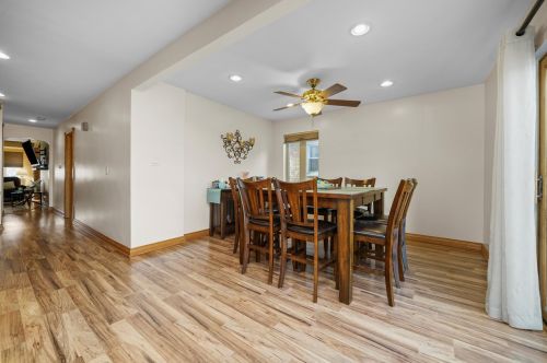 6129 Mcvicker Ave, Chicago IL 60638-4325 exterior