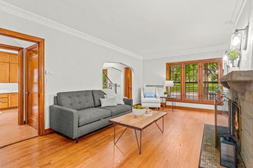 439 Oklahoma Ave, Milwaukee WI 53207-3076 exterior