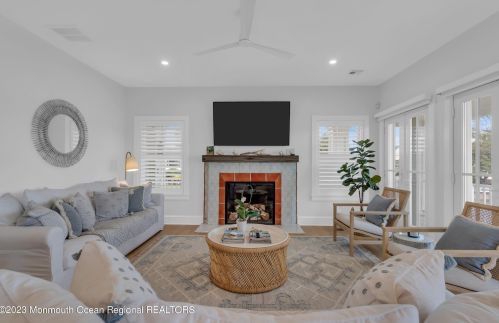 400 Newark Ave, Point Pleasant Beach NJ 08742-4141 exterior