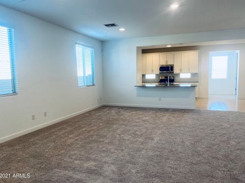 3729 64th Dr, Phoenix AZ  85043-4513 exterior