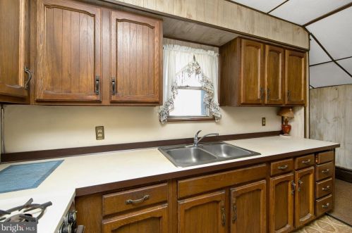 536 Belgrade St, Philadelphia PA 19125-2718 exterior