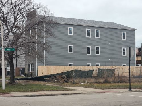 4051 Prairie Ave, Chicago IL  60653-2213 exterior