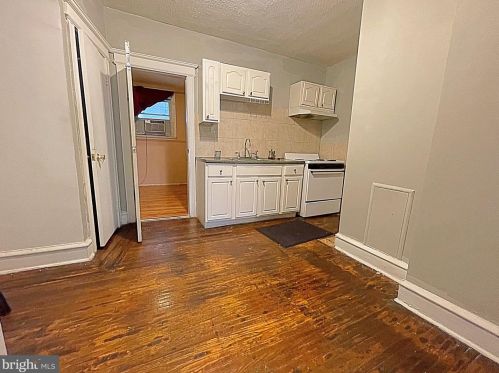 1839 68 St, Philadelphia PA 19142-1322 exterior