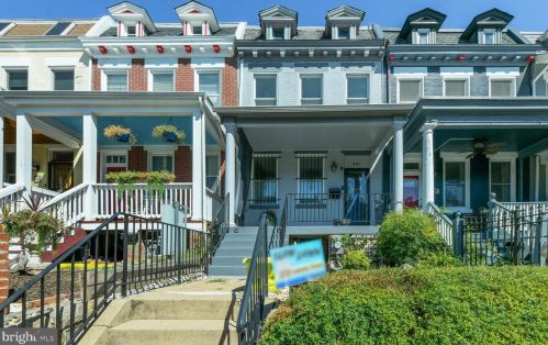 441 Newton Pl, Washington, DC 20010-1715