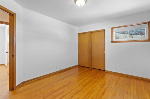 5300 Plainfield Ave, Milwaukee WI 53207-5048 exterior