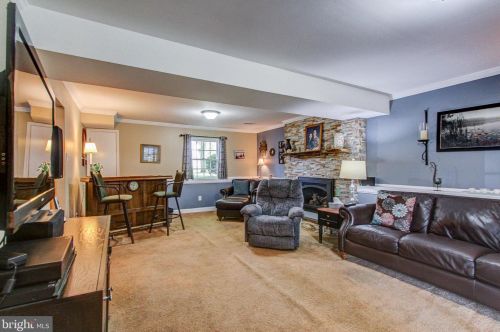 420 Hidden Vly Rd, Chester PA 19014-2534 exterior