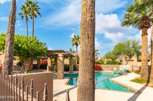 4434 Camelback Rd, Phoenix AZ  85018-2835 exterior