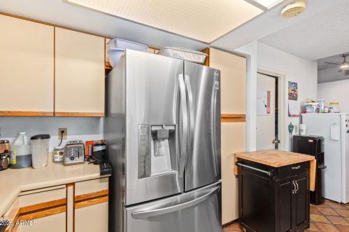 1444 Carson Rd, Phoenix AZ  85041-6711 exterior