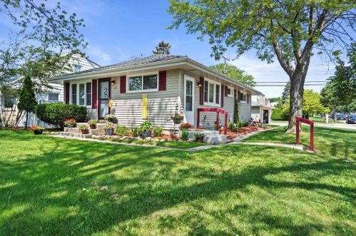 4800 Layton Ave, Milwaukee WI  53220-4144 exterior