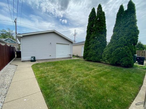 4135 Overhill Ave, Chicago IL 60706-4520 exterior