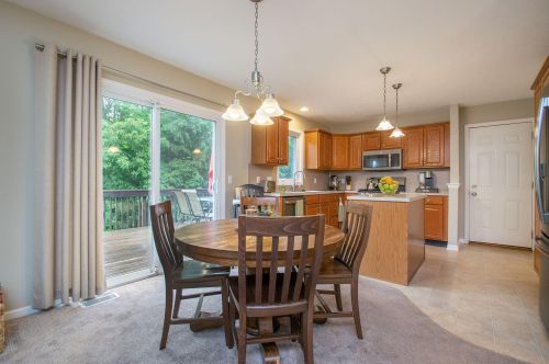 5382 Pinnacle Dr, Wyoming MI 49519-9648 exterior