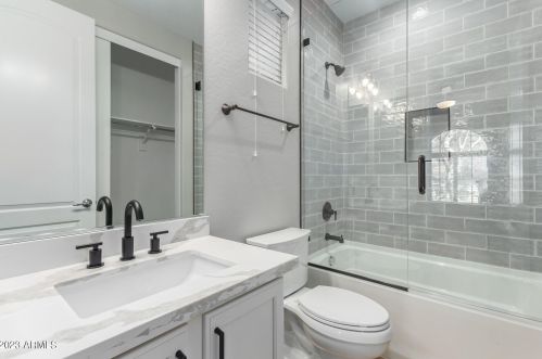 21713 38th Way, Phoenix AZ  85050-4923 exterior