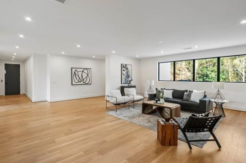 4645 Lake Forrest Dr, Atlanta GA  30342-2537 exterior