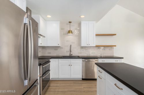 1187 Belmont Ave, Phoenix AZ  85020-4162 exterior