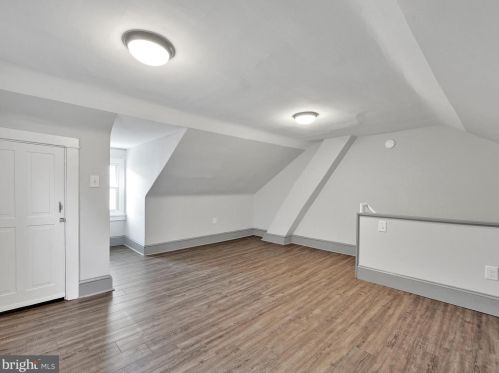 31 Mary St, Lancaster PA 17603-3330 exterior