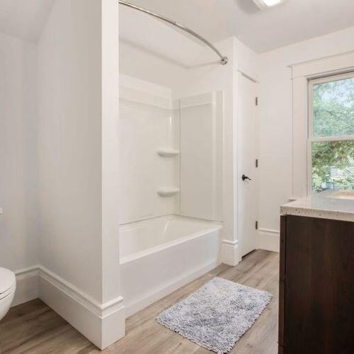 823 Oak St, Kalamazoo MI 49008-1133 exterior