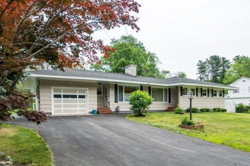 695 Jackson St, Methuen, MA 01844-4064