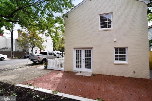 221 Fayette St, Alexandria VA  22314-3520 exterior