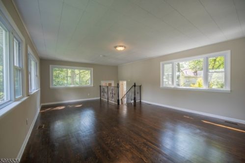 451 River Rd, Rahway NJ  07065-4203 exterior