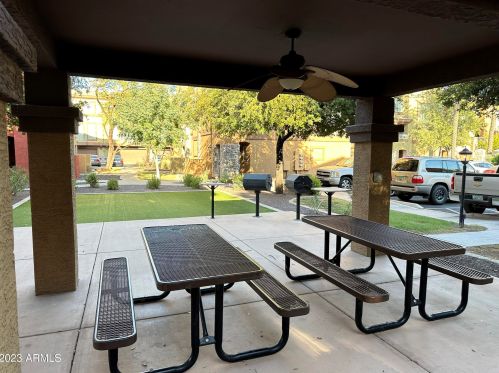 1920 Bell Rd, Phoenix AZ  85022-6278 exterior