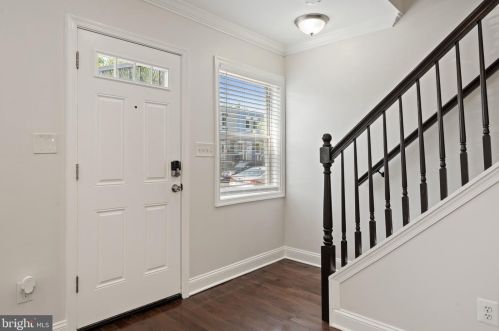 1255 16th St, Washington DC  20002-2556 exterior