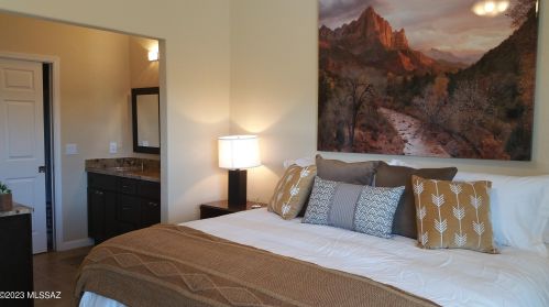 5800 Kolb Rd, Tucson AZ  14276-0908 exterior