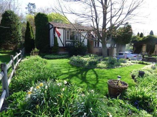 1650 Arnold St, Pittsburgh PA 15205-3503 exterior