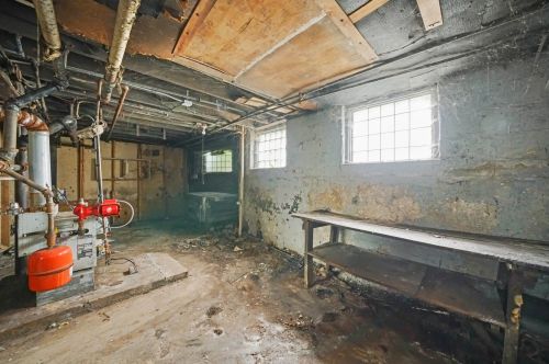 11736 State St, Chicago IL 60628-6135 exterior