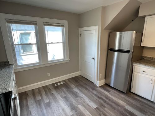 5269 37, Milwaukee WI 53209-4727 exterior