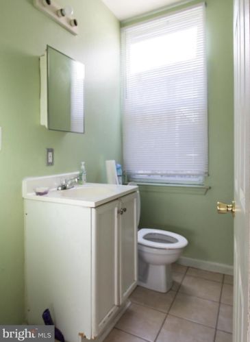 41 56 St, Philadelphia PA 19131-0031 exterior