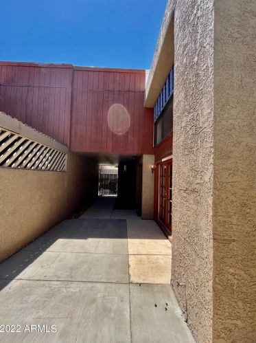 7757 19th Ln, Phoenix AZ  85021-6981 exterior