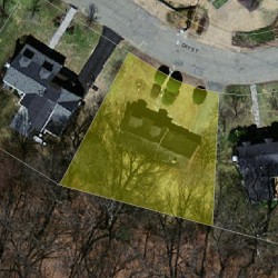 120 Day St, Newton MA 02466-2922 aerial view