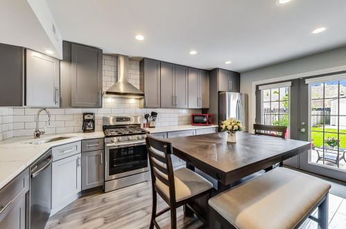 1719 17th St, Chicago IL  60608-1909 exterior