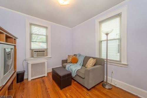 5 Wilfred St, Montclair NJ 07042-1644 exterior