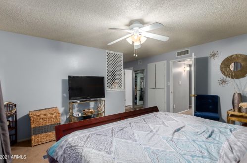 2035 Elm St, Phoenix AZ 85033-1101 exterior