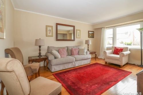 408 17 St, Babylon NY 11704-2603 exterior